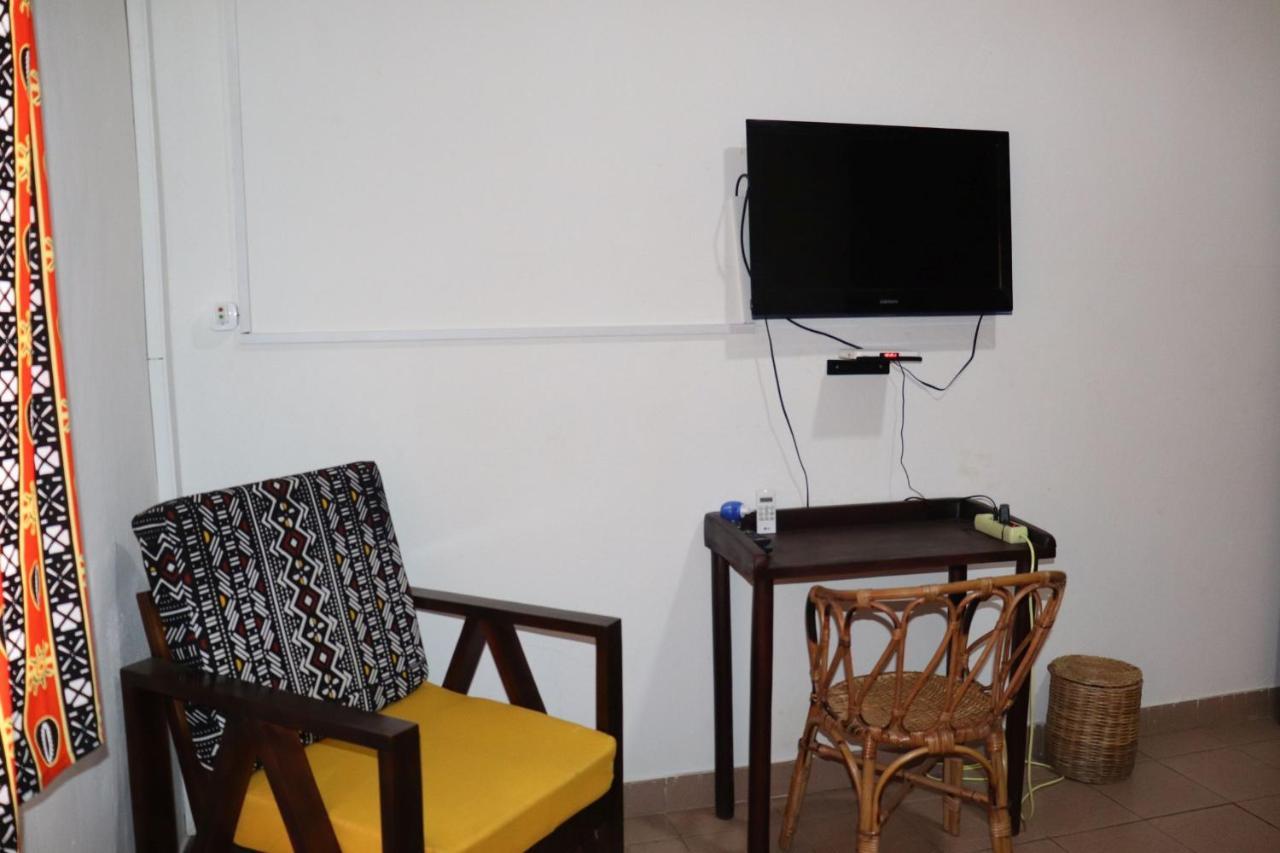 Hotel Fiiaa à Yaoundé Extérieur photo