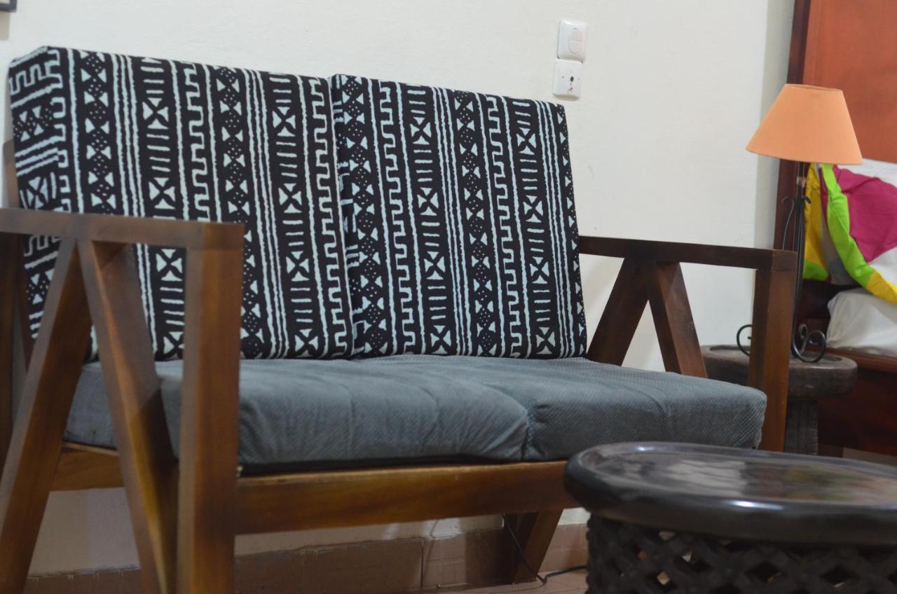 Hotel Fiiaa à Yaoundé Extérieur photo