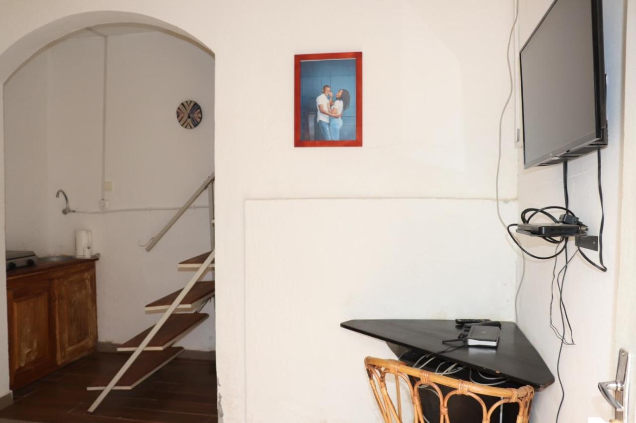 Hotel Fiiaa à Yaoundé Extérieur photo