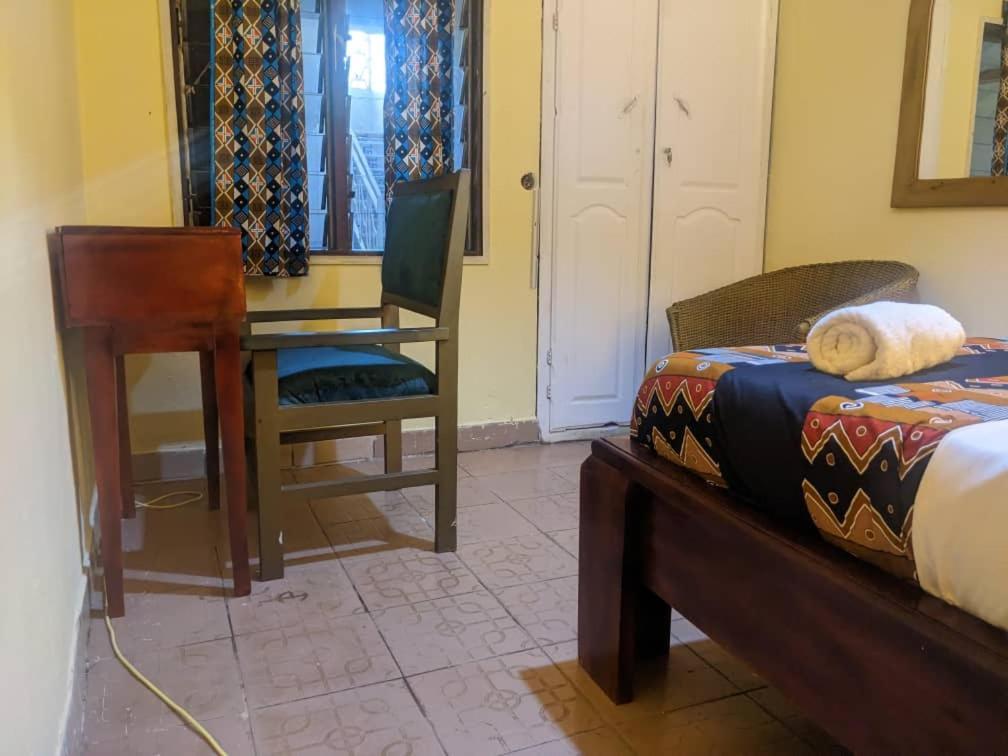 Hotel Fiiaa à Yaoundé Extérieur photo