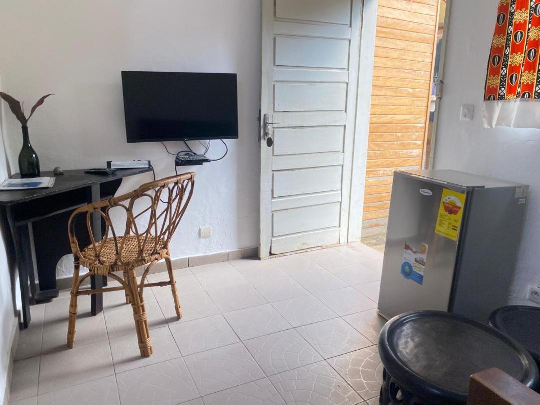 Hotel Fiiaa à Yaoundé Extérieur photo
