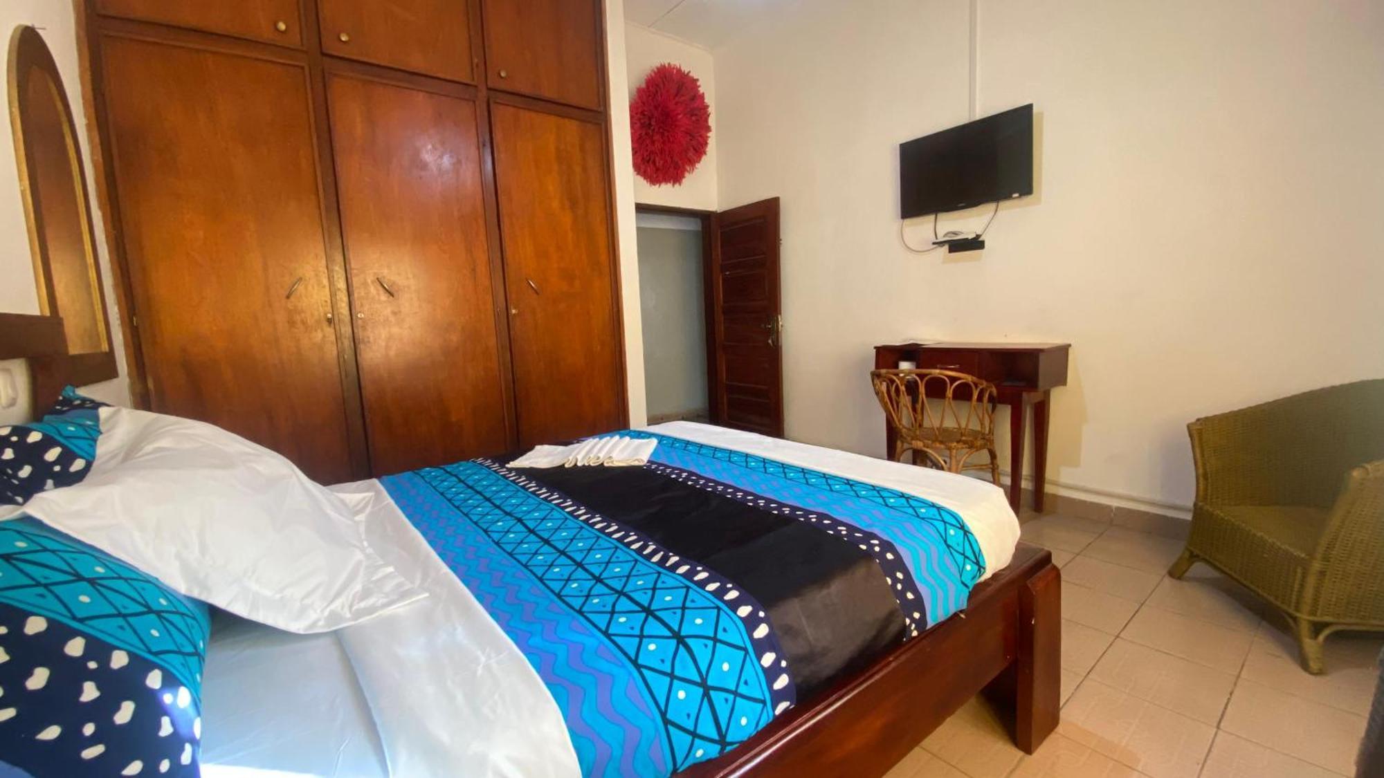 Hotel Fiiaa à Yaoundé Extérieur photo
