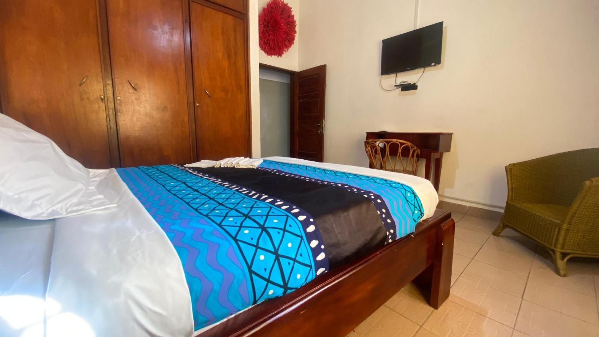 Hotel Fiiaa à Yaoundé Extérieur photo