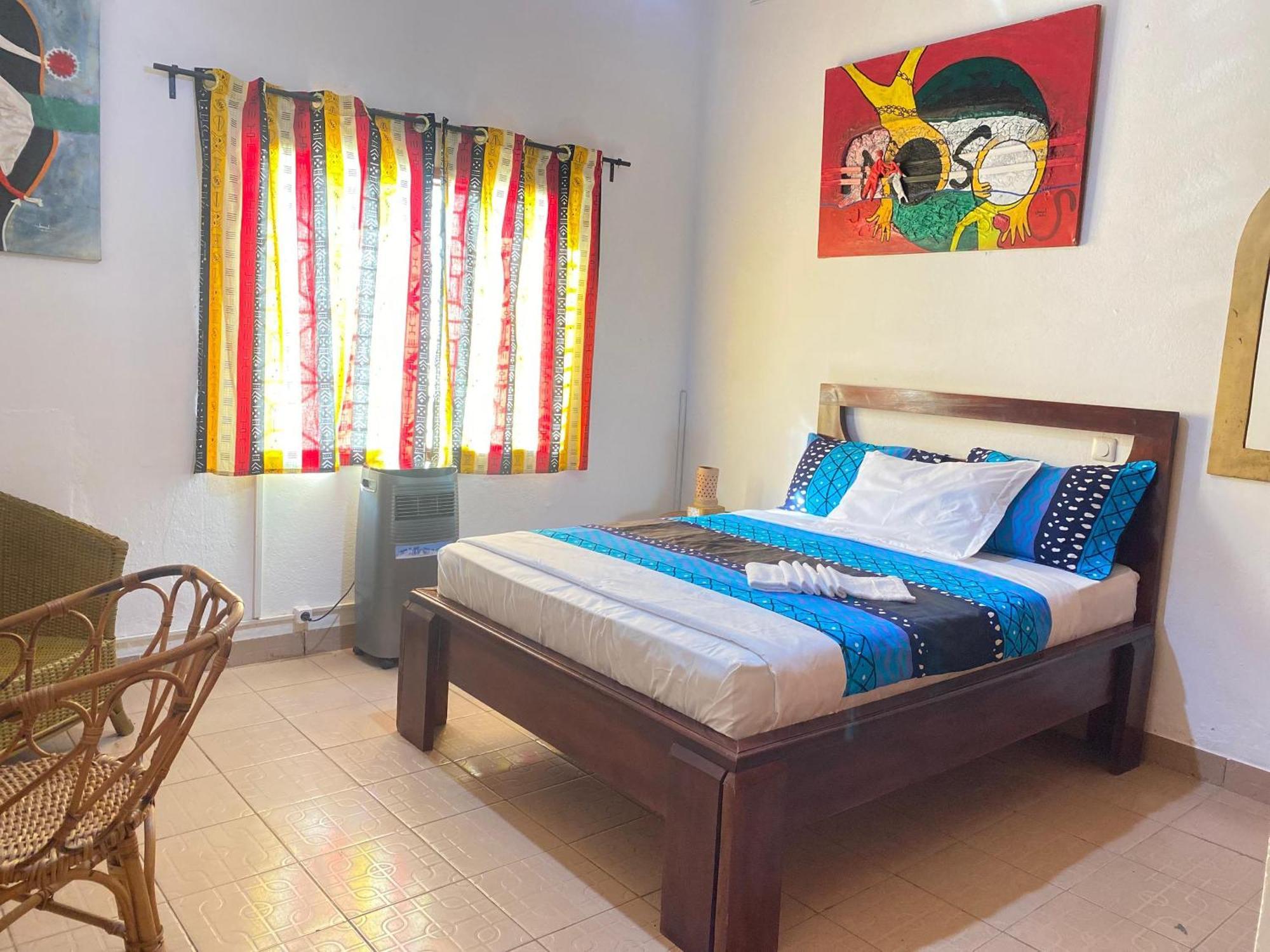 Hotel Fiiaa à Yaoundé Extérieur photo