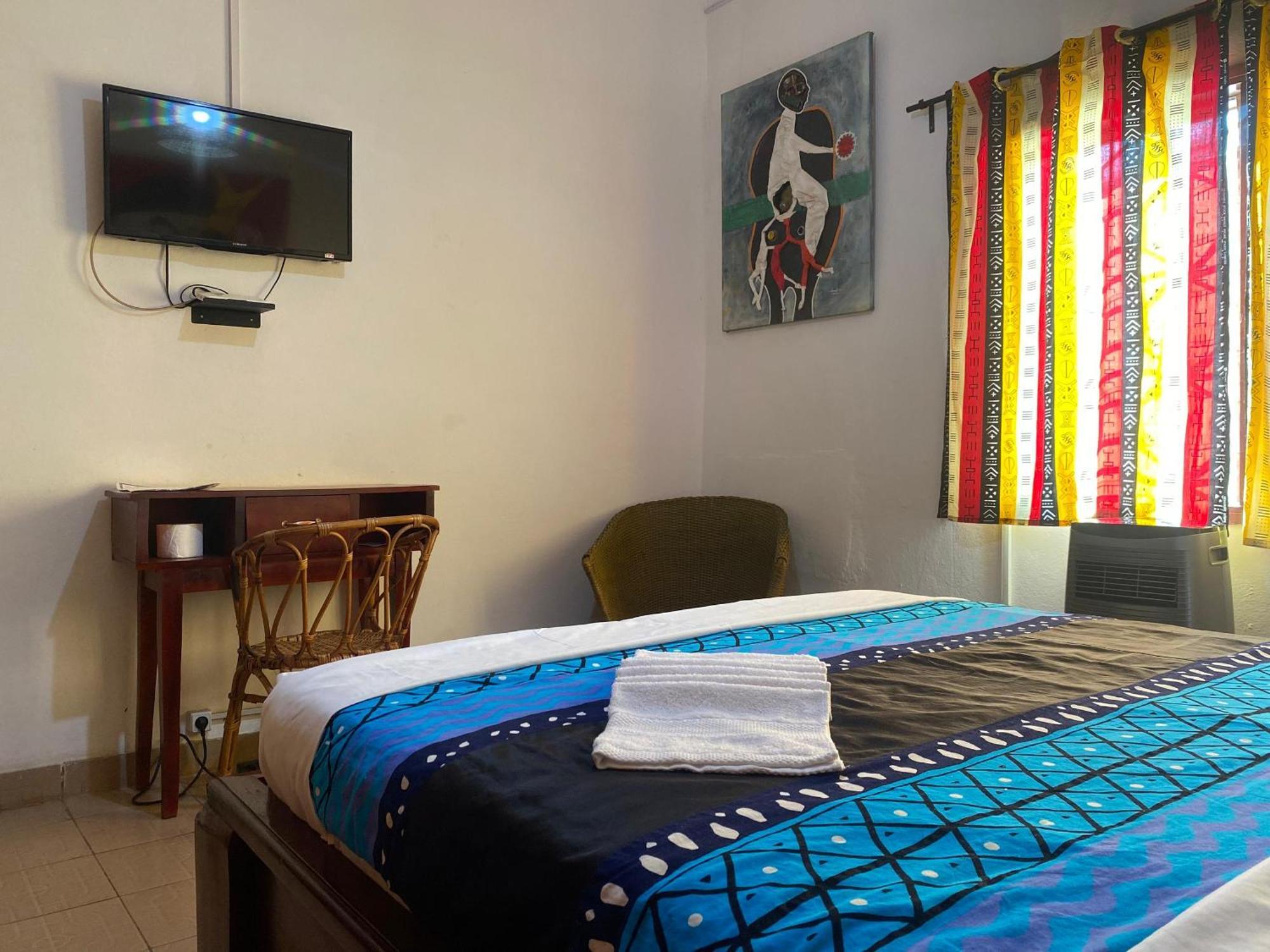 Hotel Fiiaa à Yaoundé Extérieur photo