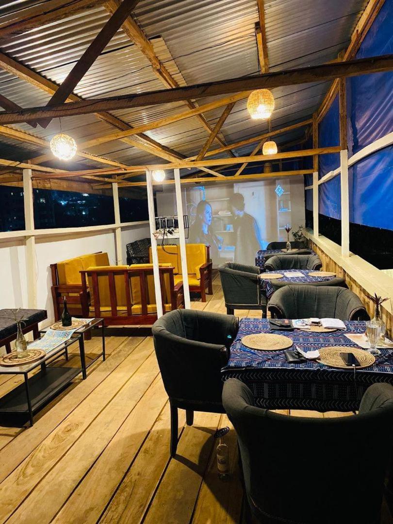 Hotel Fiiaa à Yaoundé Extérieur photo